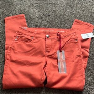 NWT- Liverpool Jeans